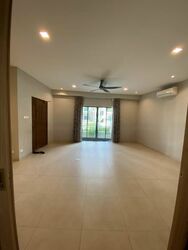Gold Coast Condo (D5), Condominium #475763681